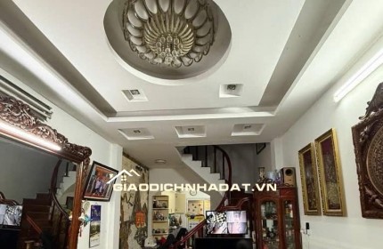 Bán nhà Nguyễn Viết Xuân, hiếm ,dân trí cao, ngõ an ninh , 40 m2, nhỉnh 8 tỷ.
