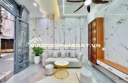 Giá chỉ còn: 7 Tỷ nhỉnh – Cơ hội sở hữu nhà đẹp Phú Nhuận!