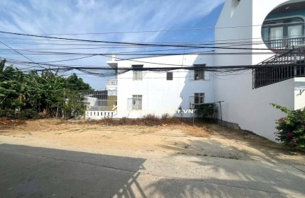 Bán lô góc tại xã Vĩnh Thạnh, Nha Trang . Giá : 2 tỷ 190 triệu