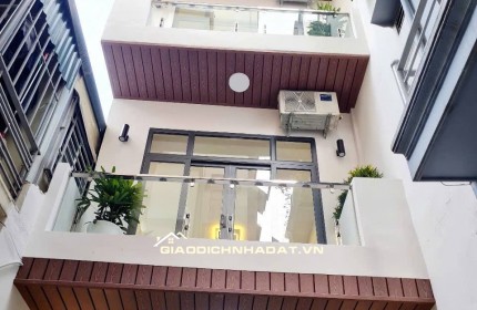 NHÀ MỚI VIP SIÊU HIẾM ĐỘI CẤN-BA ĐÌNH -39M2-4 Tầng-3,5MT-9,6 Tỷ