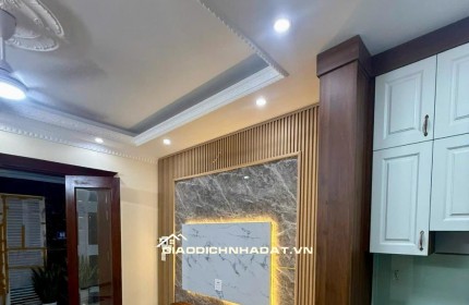 Bán nhà 5 tầng phố Vĩnh Hưng – chỉ hơn 6 tỷ - đầy đủ nội thất