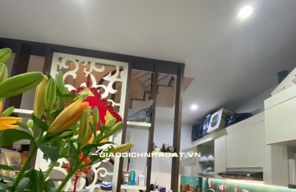 BÁN NHÀ NGỌC THỤY – 30M² – 5 TẦNG – 6.2 TỶ