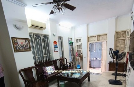 Bán nhà siêu phẩm Tây Hồ, dân xây kiên cố , 4 tầng đẹp bề thế
