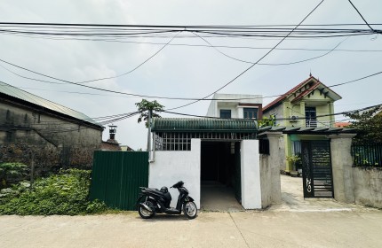 Xuất hiện 1 căn nhà hiếm ngõ ô tô Ngọc Hoà, TT Chúc sơn, Chương Mỹ, Hà Nội.