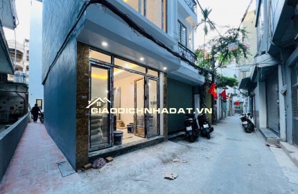 Bán nhà Tân Mai – Hoàng Mai, DT 30M x 5 tầng, Full nội thất, ngõ 3 gác, gần phố