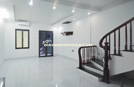 Bán Nhà Tam Trinh Xây Mới 2 Tầng 2 Phòng Ngủ Giá 2.68 Tỷ Nhà Chưa Sổ