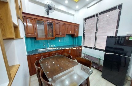  BÁN NHÀ PHỐ TRẠM – SIÊU HIẾM – NHÀ ĐẸP Ở NGAY
 Phố Trạm, Long Biên – Ô tô tránh, ngõ thông, gần AEON Mall & cầu Vĩnh Tuy