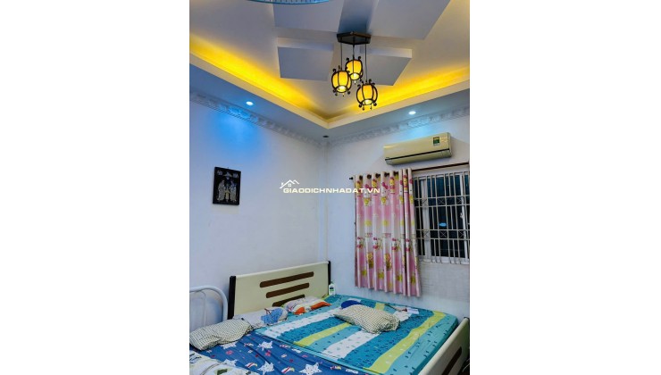 BÁN NHÀ 686 CÁCH MẠNG THÁNG 8, PHƯỜNG 5, QUẬN TÂN BÌNH – 4 TẦNG, NỞ HẬU, GIÁ TỐT