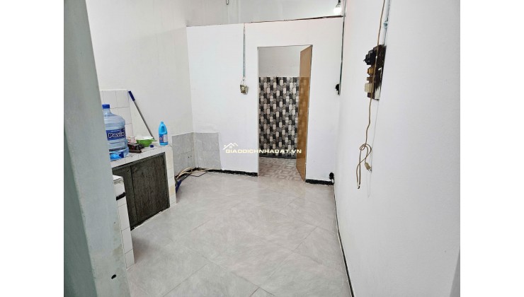 Cần bán nhà HXH đường Tô Hiến Thành, P.15, Q.10. Diện tích 5x15m, giá chỉ 8.1 tỷ.