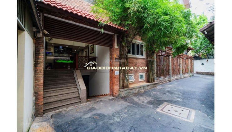 Nhà mới Nguyễn Đình Chính, P11, Phú Nhuận 90m², Hẻm xe hơi, Full nội thất – Giá 31 tỷ (TL) – HHMG 5%