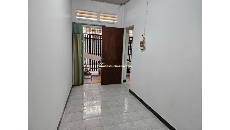 Cần bán nhà HXH đường Tô Hiến Thành, P.15, Q.10. Diện tích 5x15m, giá chỉ 8.1 tỷ.