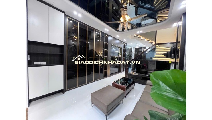 Vip Khương Đình 2 thoáng , ngõ thông, ô tô vào tận nhà,62m giá 17 tỷ