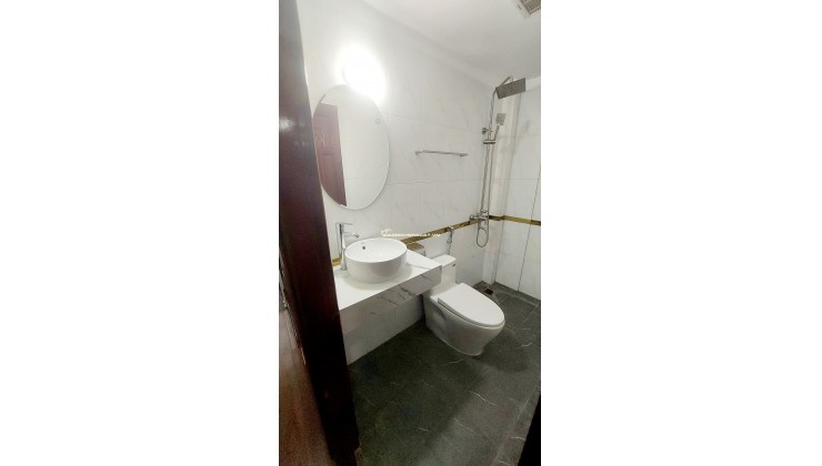 BÁN NHÀ CHÍNH CHỦ 44M2 VỊ TRÍ ĐẸP, TIỆN ÍCH ĐẦY ĐỦ, GIÁ HỢP LÝ TẠI D.Q.HÀM, HN