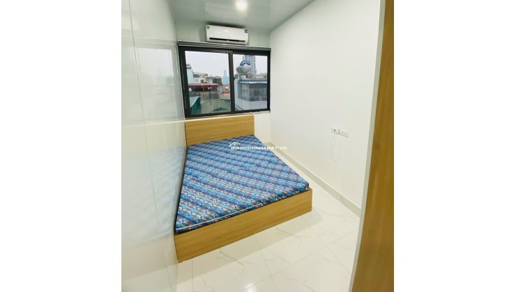 Cho thuê căn 3pn cực đẹp chỉ 8tr5 ngõ 143 Quan Hoa, Cầu Giấy