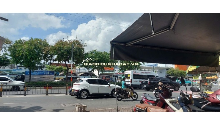 CHUYỂN NHƯỢNG NHÀ 4PN – 4 TẦNG MỚI XÂY – NỘI THẤT CAO CẤP – HẺM ÔTÔ