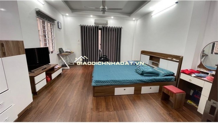 Bán nhà Xuân Đỉnh 50m2 ô tô 7 chỗ đỗ cửa, nhà đẹp 3 mặt thoáng giá chỉ 7,3 tỷ