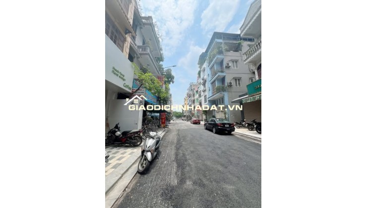Địa chỉ: 282.15 Lạc Long Quân, quận Tây Hồ, Hà Nội