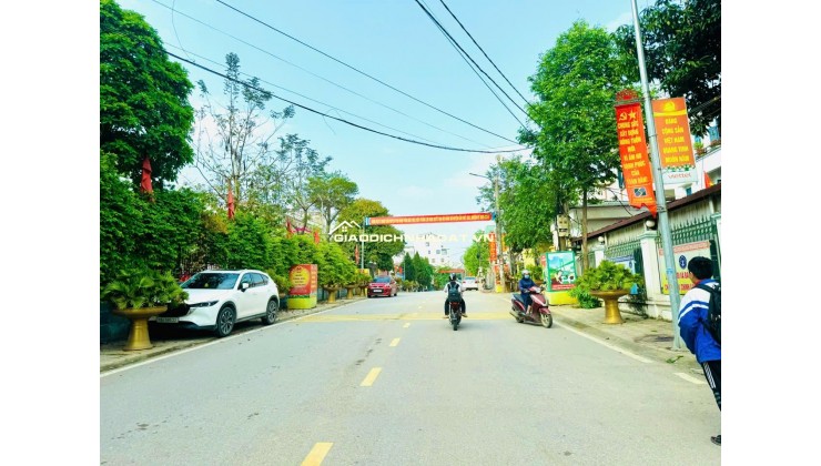 Bán đất thổ cư 2 mặt tiền tại thị trấn Phong Châu