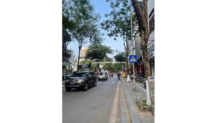 Bán Đất Phố Đội Cấn- BA ĐÌNH. 85m2 =12 Tỷ. 141TR/1M2. SỔ Vuông