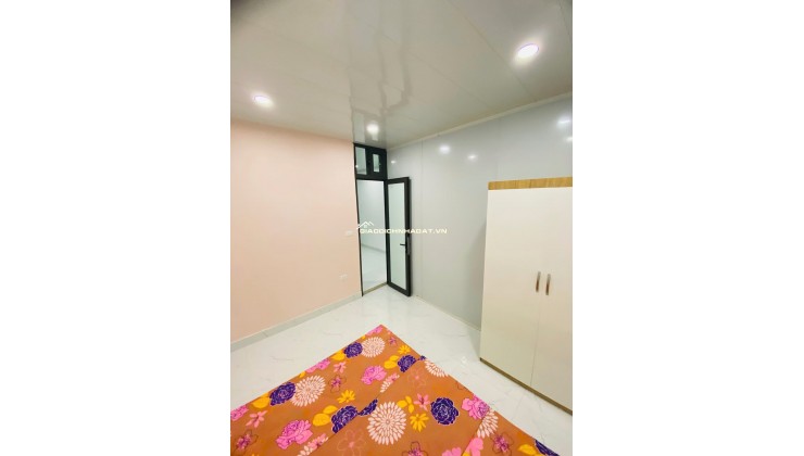 Cho thuê căn 3pn cực đẹp chỉ 8tr5 ngõ 143 Quan Hoa, Cầu Giấy