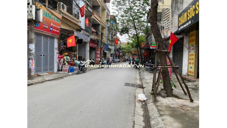 Nhà phố Bùi Xương Trạch, đường rộng, kinh doanh tốt, DT 83m2, Giá sốc nhỉnh 18 tỷ