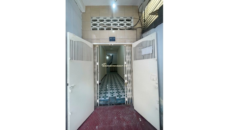 Cho thuê nhà 83/15 Hoà Hưng, Q10 giá 11tr/tháng, 2.7x15m