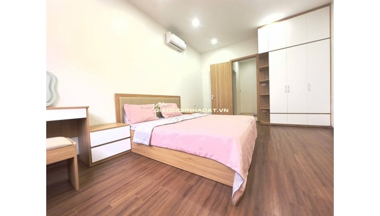 Bán nhà Định Công, 34m2, MT 3.7m, ngõ ô tô tránh đỗ ngày đêm, giá 6,1 tỷ