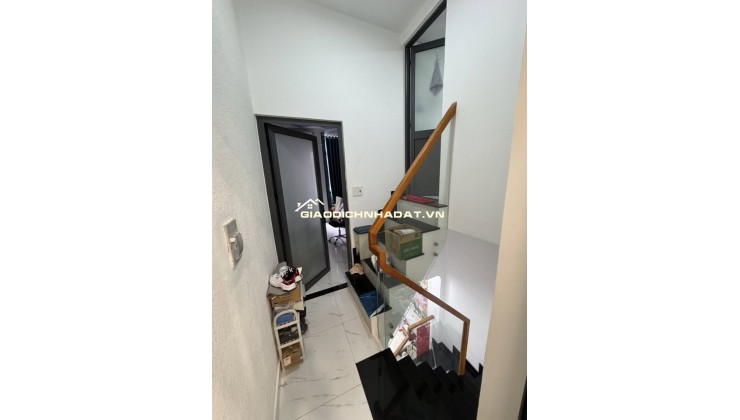 BÁN NHÀ GẦN TÊN LỬA - 2 TẦNG - 42M2 ( 3×14M) - 4 TỶ (TL)