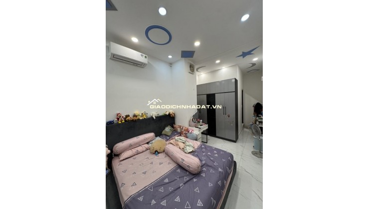BÁN NHÀ GẦN TÊN LỬA - 2 TẦNG - 42M2 ( 3×14M) - 4 TỶ (TL)