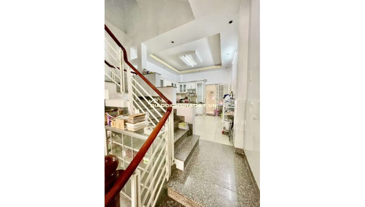 BÁN NHÀ HUỲNH TẤN PHÁT, PHÚ THUẬN QUẬN 7