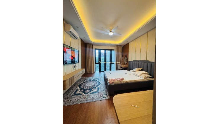 Bán Nhà Ngọc Thụy 50m2 7T Dân Xây 2 Thoáng 13 Tỷ, Ô Tô Đỗ Cửa, Full Nội Thất