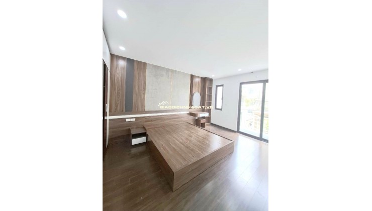 BÁN NHÀ 6 TẦNG THANG MÁY PHỐ NGỌC THỤY, LÔ GÓC, Ô TÔ VÀO NHÀ, DT: 41M, GIÁ CHÀO: 11,5 TỶ CÓ TL