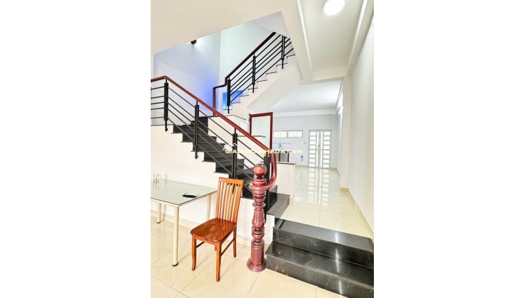Cần bán nhà HXH đường Vũ Tùng, P2, Q.Bình Thạnh, 4.3m x 19m, giá 9.6 tỷ