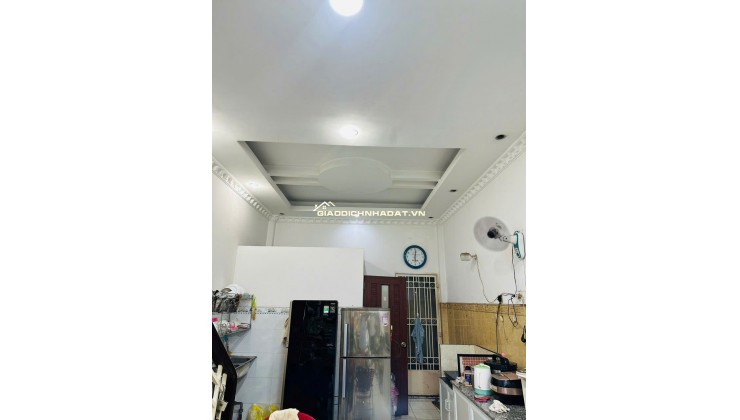 BÁN NHÀ 686 CÁCH MẠNG THÁNG 8, PHƯỜNG 5, QUẬN TÂN BÌNH – 4 TẦNG, NỞ HẬU, GIÁ TỐT