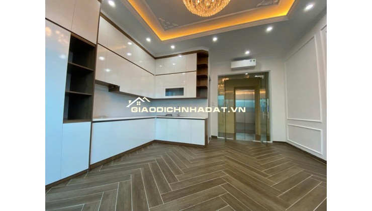 : NHÀ ĐẸP VŨ TÔNG PHAN MẶT NGÕ KINH DOANH,2 THOÁNG TRƯỚC SAU,NGÕ Ô TÔ THÔNG 37M, GIÁ 12,5 tỷ