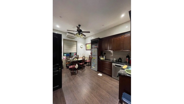 Bán nhà riêng tại Võng Thị, Tây Hồ, Hà Nội, 20,9 tỷ, 90m2, giá siêu hời