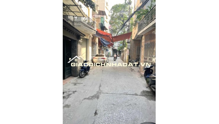 Bán nhà ngõ 358 phố Bùi Xương Trạch- Ngõ ô tô tránh- Ô tô đỗ cửa- 40m2- Nhỉnh 7 tỷ
