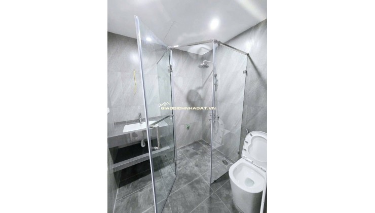 TOÀ VĂN PHÒNG KẾT HỢP NHÀ Ở ĐỈNH CAO CẦU GIẤY - GARA 2 Ô TÔ - 10M RA PHỐ - KINH DOANH - NGÕ THÔNG - PHÂN LÔ VIP - KHU HIẾM NHÀ BÁN