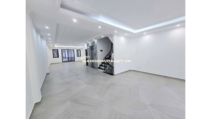 TOÀ VĂN PHÒNG KẾT HỢP NHÀ Ở ĐỈNH CAO CẦU GIẤY - GARA 2 Ô TÔ - 10M RA PHỐ - KINH DOANH - NGÕ THÔNG - PHÂN LÔ VIP - KHU HIẾM NHÀ BÁN