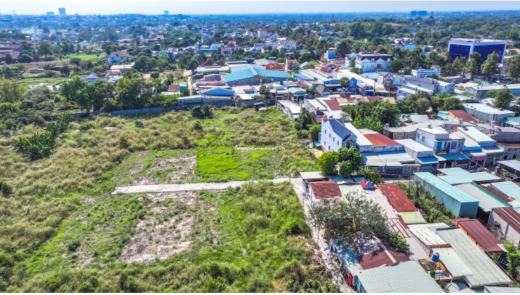 cần bán đất thuộc khu dân cư Song Long Riversize