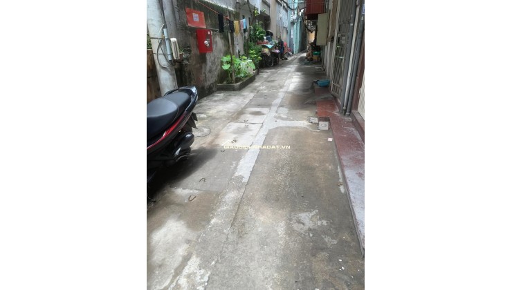 BÁN ĐẤT TRUNG TÂM QUẬN THANH XUÂN , TẶNG NHÀ  XÁCH VALI ĐẾN Ở