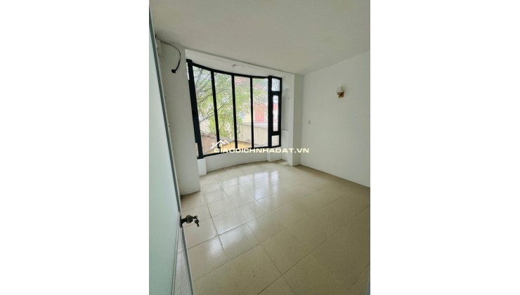 Nhà Nở Hậu Đẹp 37m², 4PN – Hẻm 4m, Giáp Q1 – Giá Mềm 4.1 Tỷ