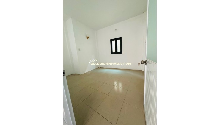Nhà Nở Hậu Đẹp 37m², 4PN – Hẻm 4m, Giáp Q1 – Giá Mềm 4.1 Tỷ
