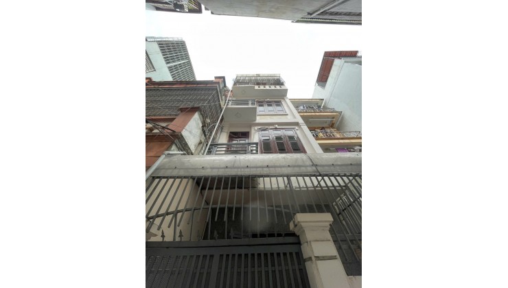 Bán nhà Hoàng Quốc Việt, 18 tỷ, 90 m2, hàng hiếm tại Cầu Giấy, Hà Nội