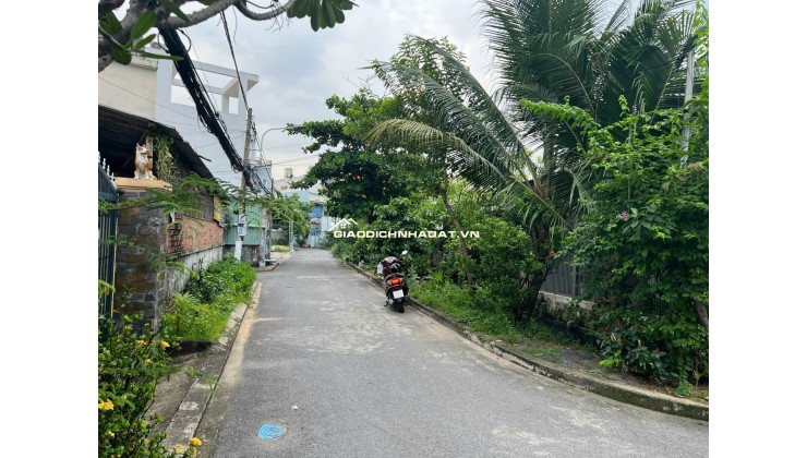 Bán nhà 2 MT 106m2 phường Linh Đông gần chợ Thủ Đức