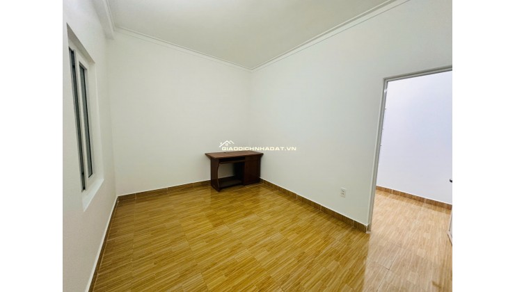 Bán nhà 41,5m2 3 tầng Hạ Lũng, Hải An gần trường mầm non, cấp 1,2, chợ Hạ Lũng, khu dân cư văn minh-- an ninh tốt, Giá hơn 2,8 tỷ