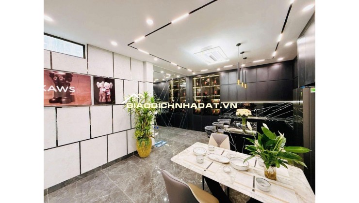 Bán nhà phố Đại La, quận Hai Bà Trưng, 54m, sát mặt phố, tặng full nội thất cao cấp , 12.5 tỷ