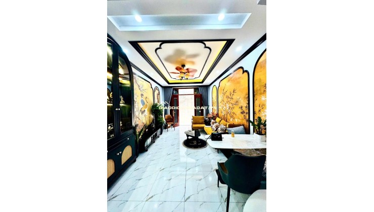Bán nhà phố Dương Văn Bé,  33m, ngõ nông , gần đường ô tô  tránh , vị trí đẹp , nội thất cao cấp 7.95 tỷ