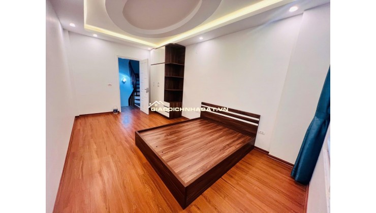 NHÀ ĐẸP Ở LUÔN TRẦN QUỐC VƯỢNG  - THOÁNG TRƯỚC SAU - NGÕ 3 GÁC PHÓNG - GẦN PHỐ - NỘI THẤT XỊN - TẶNG FULL NỘI THẤT.