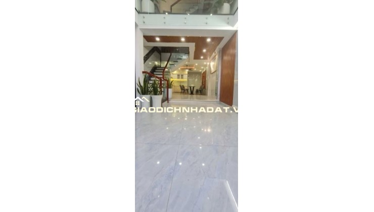 TÂN BÌNH - HẺM 7M - 67M2 - NHÀ MỚI ĐẸP DỌN VÀO Ở NGAY - NỘI THẤT CHÂU ÂU XỊN SÒ - 5 TẦNG BTCT- GIÁ NHĨNH 7 TỶ